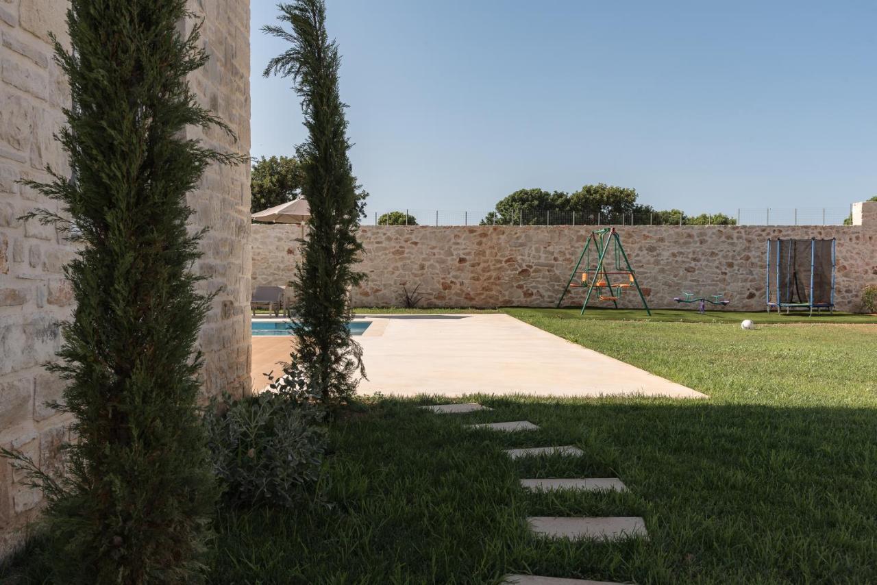 Evaero Villas I, Ii, Iii, IV - An Ever-So Inviting Escape, By Thinkvilla สฟากากิ ภายนอก รูปภาพ